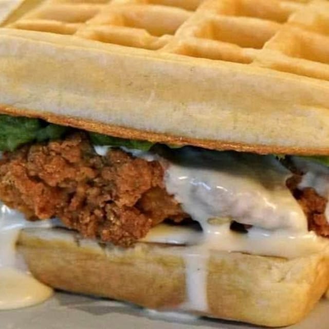 D'Waffle & Clucker.