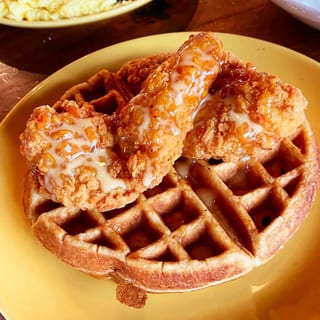 D'Chicken & Waffles